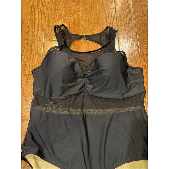 Paramour Black Mesh Panel Underwire One Piece Swimsuit Plus Size 1X New UPF 50+ - Picture 3 of 6